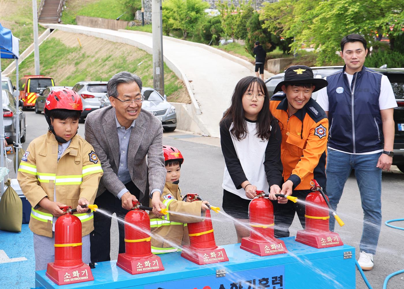 1-7 사진(제103회 영양군 어린이날 기념행사).jpg