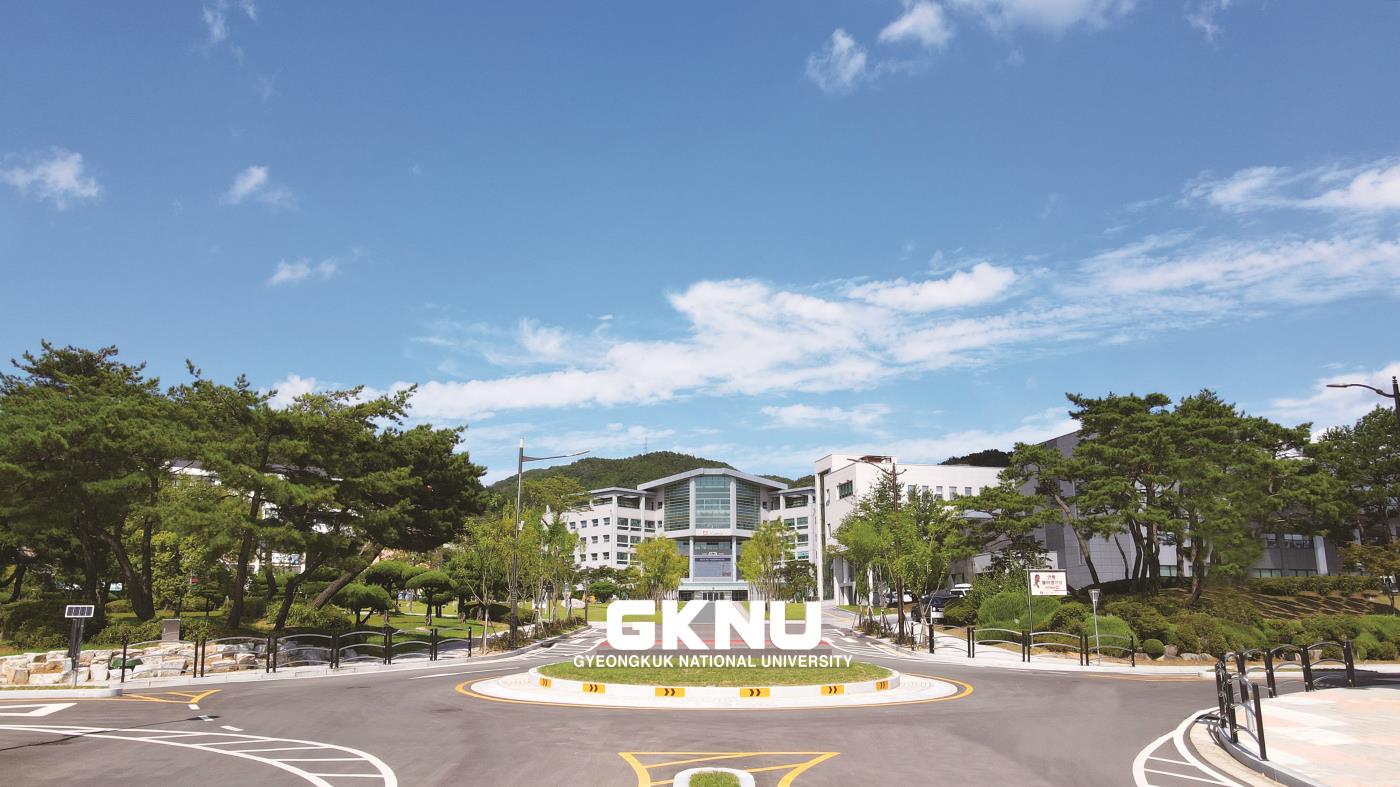 GKNU_1.jpg