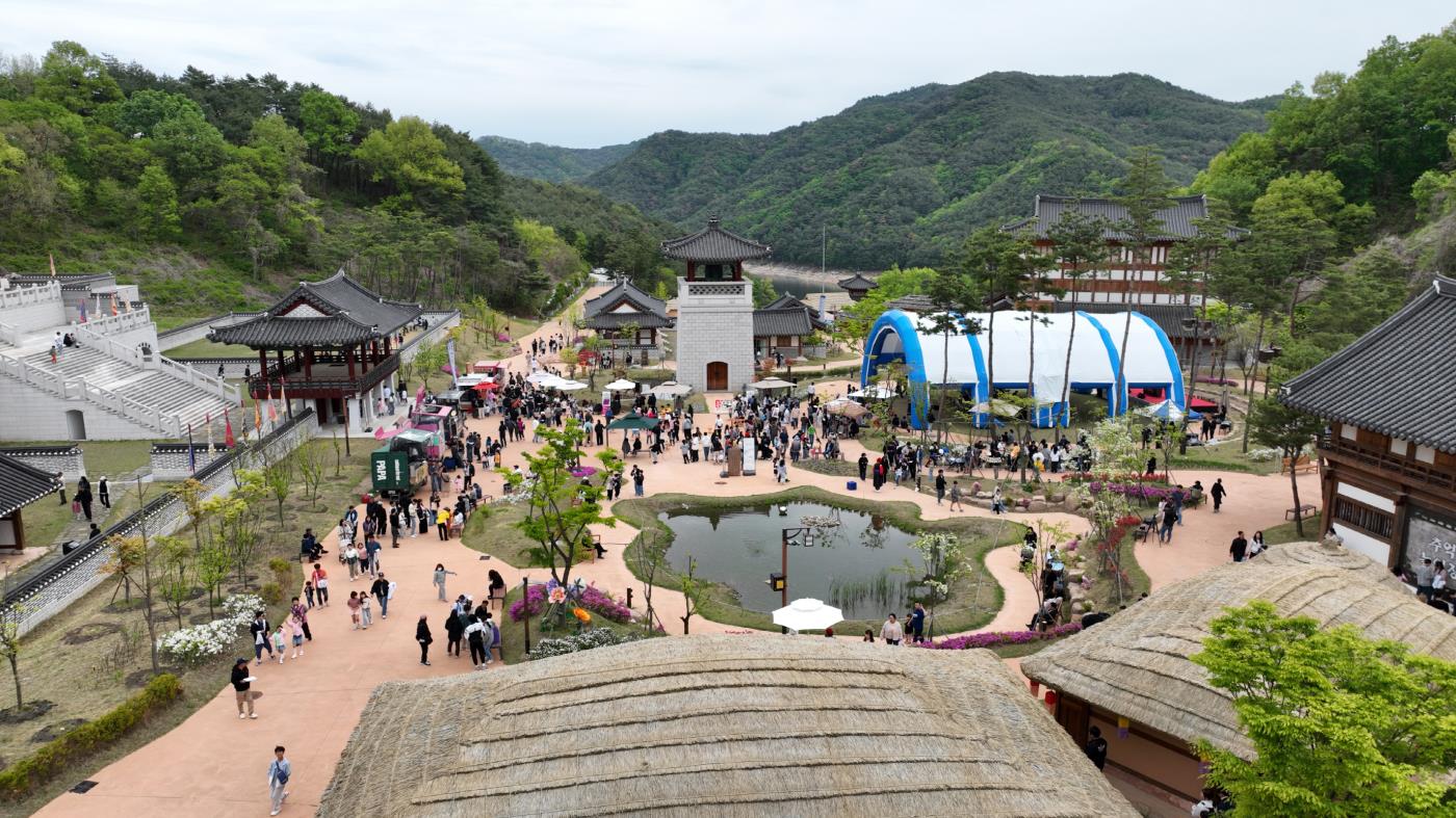 한국문화테마파크, ‘어른과 어린이 모두가 즐거운 어린이날’ 역대최대 관람객 방문 (1).jpg