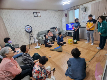 0722 평화동 주민자치회, 초복 맞이 경로당 커피 나눔 (2).jpg